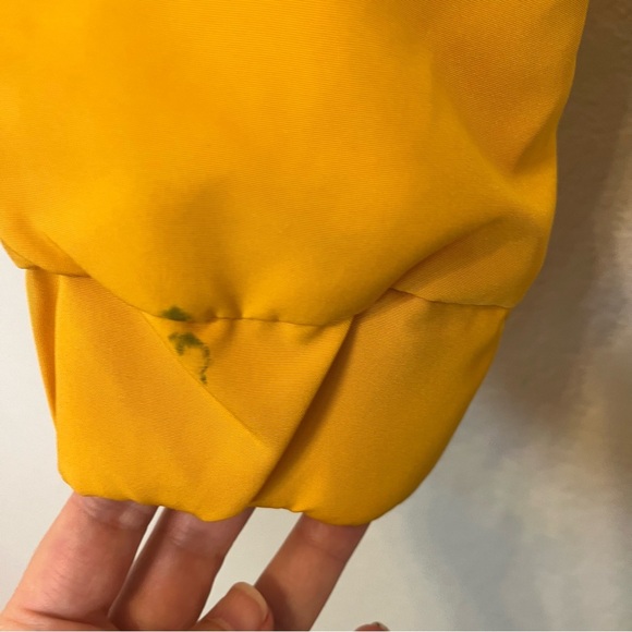 Nike 10 Deep X Pokemon Pikachu Trainer Yellow Windbreaker Jacket Medium - Picture 8 of 13